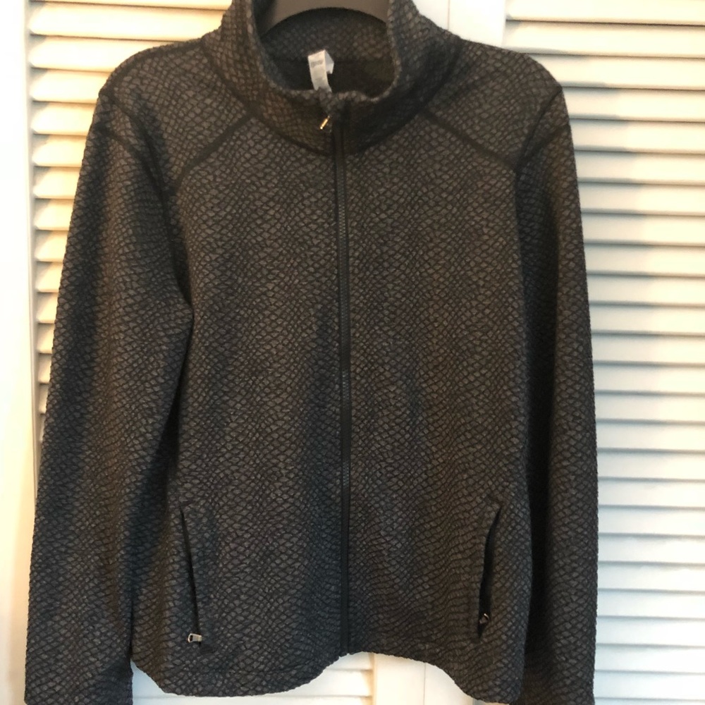 Under Armour all season jacket Size XL